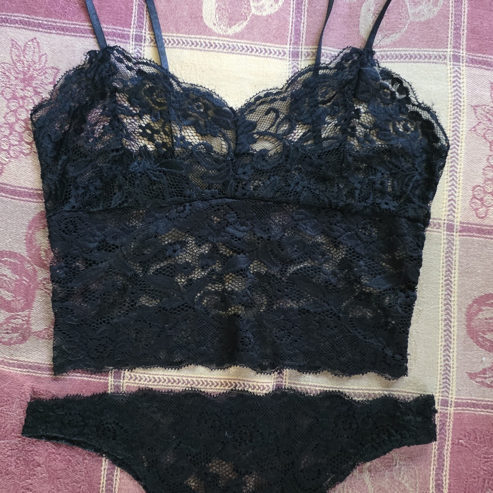Auden Black Lace Bra with Intricate Floral Patterns